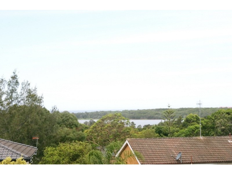 696 The Entrance Road, Wamberal NSW 2260
