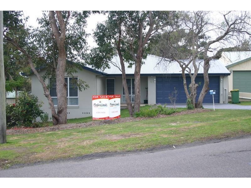 5 Whalans Road, Bateau Bay NSW 2261