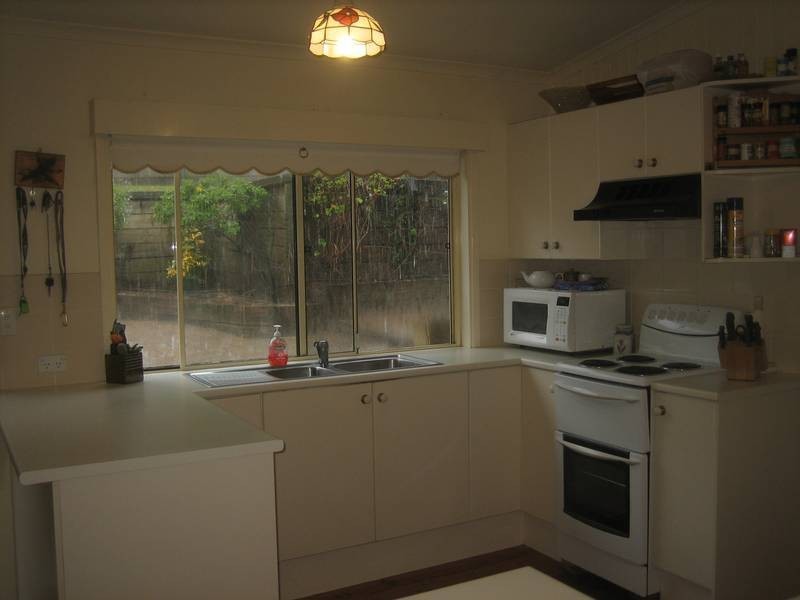 27 Lowanna Avenue, Forresters Beach NSW 2260