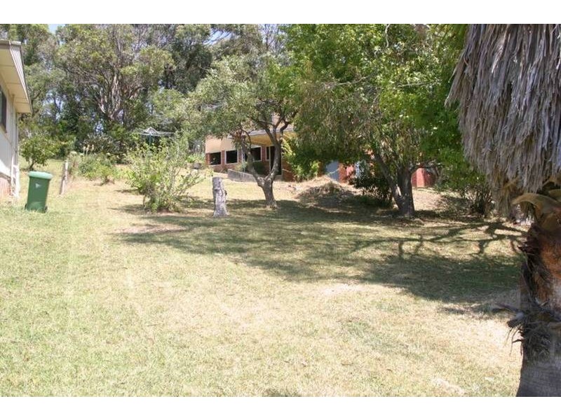 47 Forresters Beach Road, Forresters Beach NSW 2260