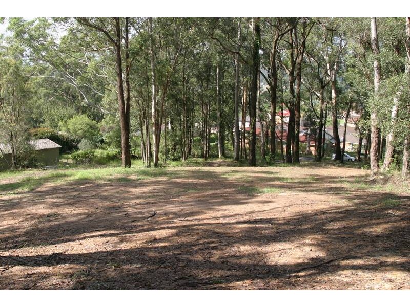 28 Dora Street, Lisarow NSW 2250