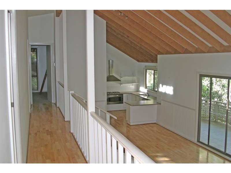 25 Harcourt Place, North Avoca NSW 2260