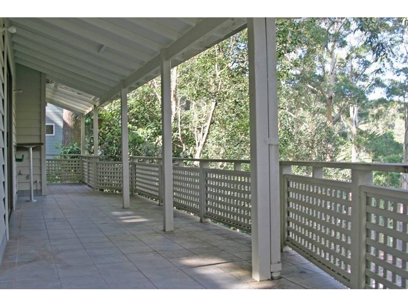 25 Harcourt Place, North Avoca NSW 2260