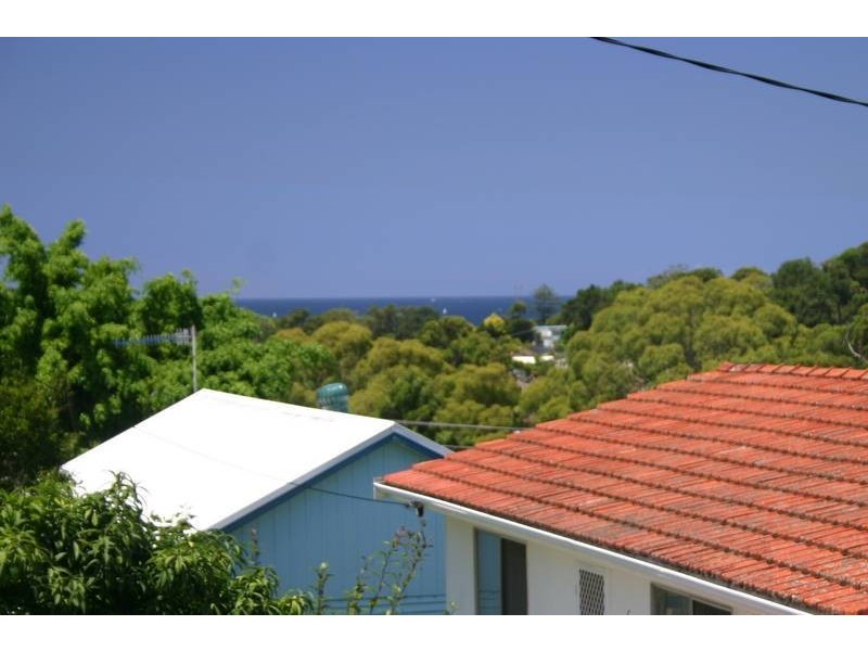 6 Seaview Avenue, Wamberal NSW 2260