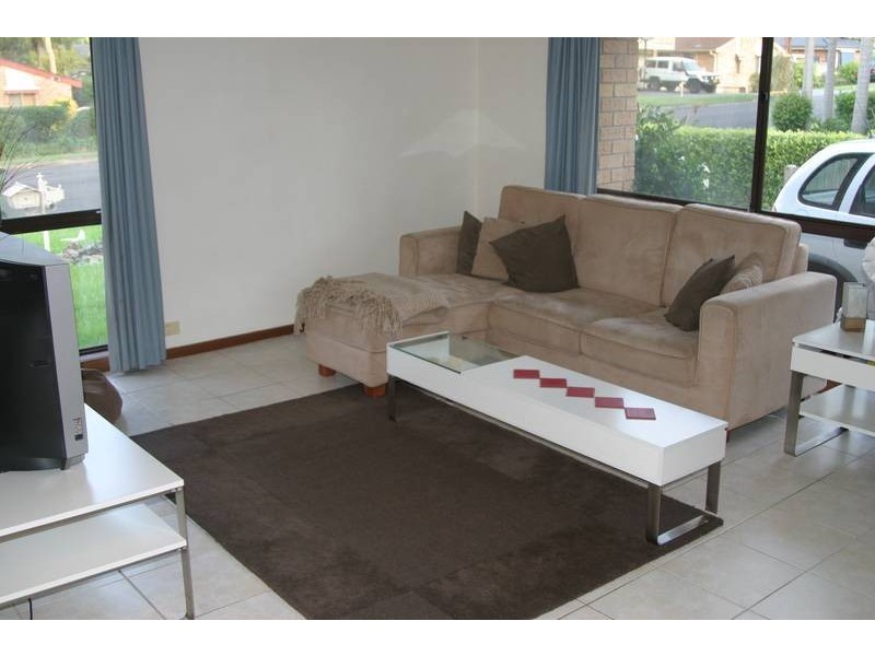 13 Kuburra Road, Erina NSW 2250