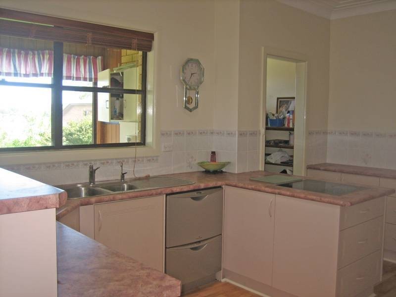 52 Grove Road, Wamberal NSW 2260