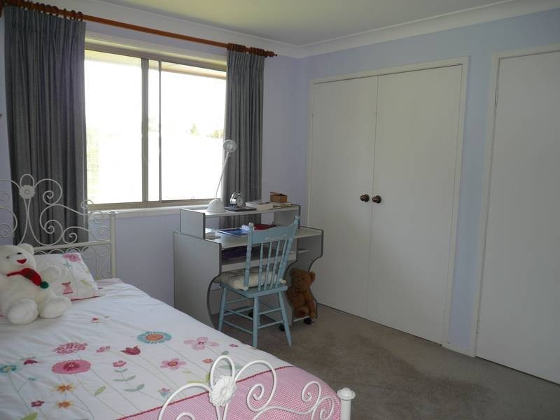 70a Bakali Road, Forresters Beach NSW 2260