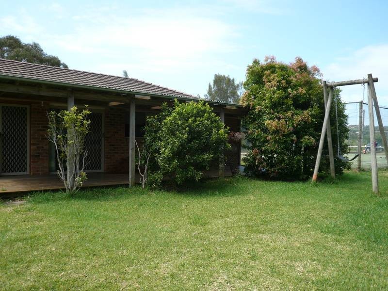 70a Bakali Road, Forresters Beach NSW 2260