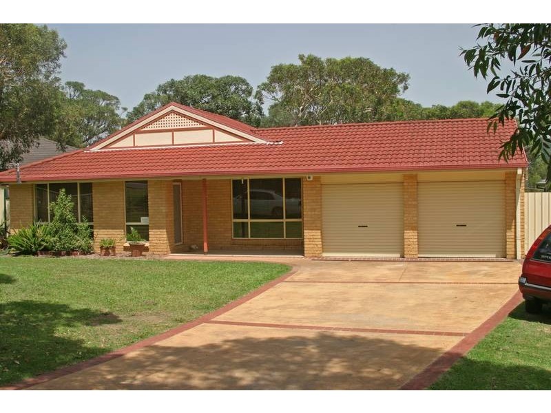 963 The Entrance Road, Forresters Beach NSW 2260