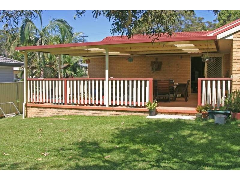 963 The Entrance Road, Forresters Beach NSW 2260