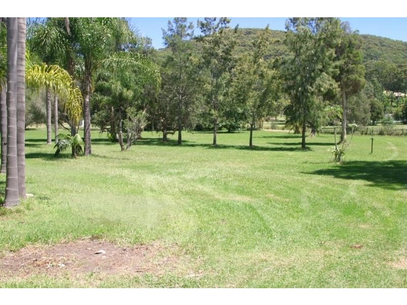 8 Lea Avenue, Wamberal NSW 2260
