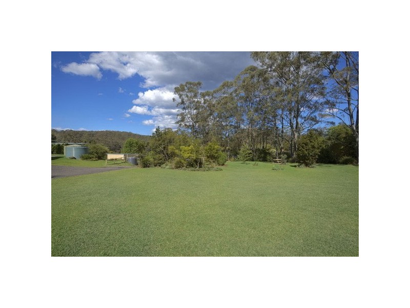 21 Christie Road, Lisarow NSW 2250