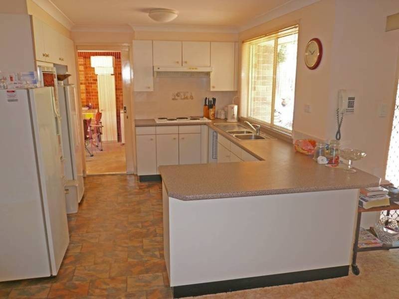 13 Willowglen Close, Green Point NSW 2251