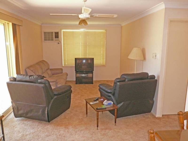 13 Willowglen Close, Green Point NSW 2251