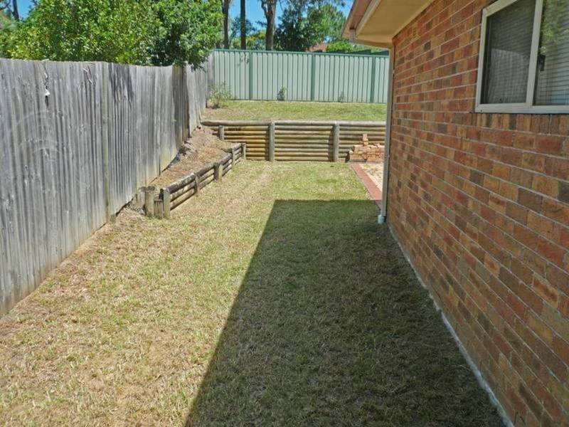 13 Willowglen Close, Green Point NSW 2251
