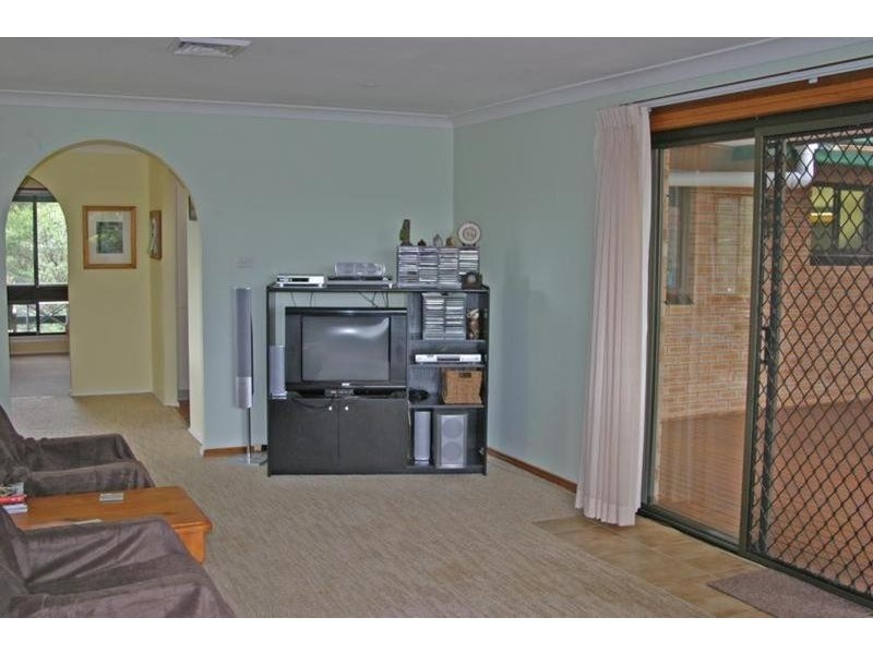 6 Somerset Close, Wamberal NSW 2260