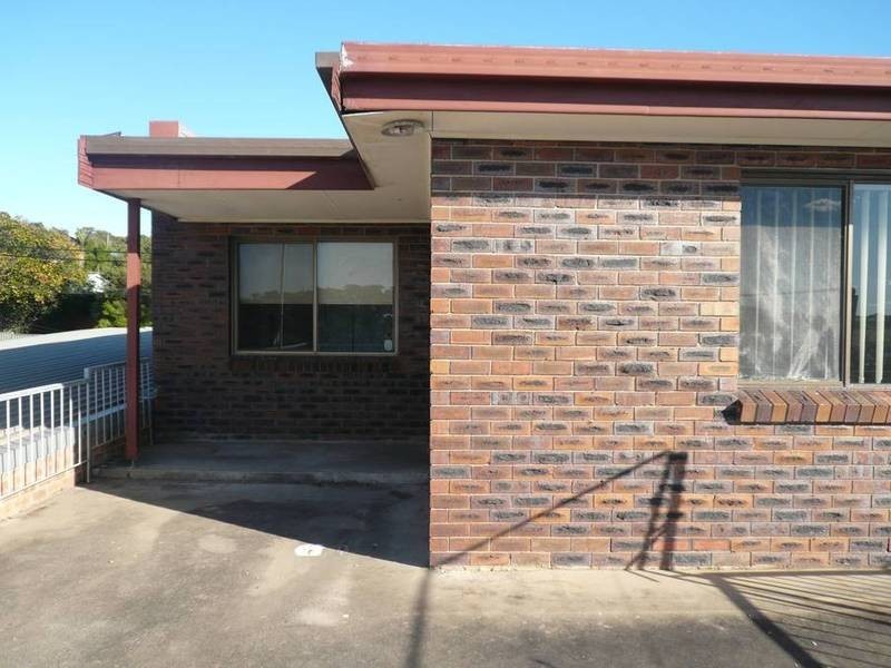 2/15-17 Forresters Beach Road, Forresters Beach NSW 2260
