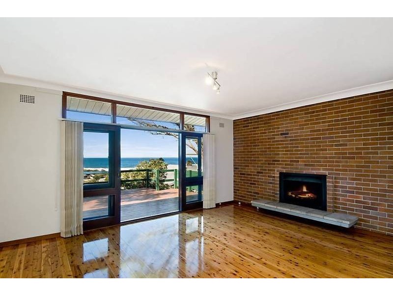 11 Clairvoux Road, Wamberal NSW 2260