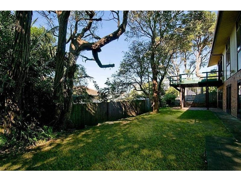 11 Clairvoux Road, Wamberal NSW 2260