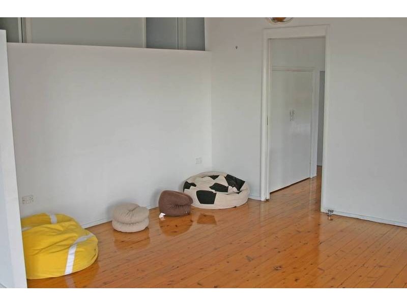 9 Vista Parade, Bateau Bay NSW 2261