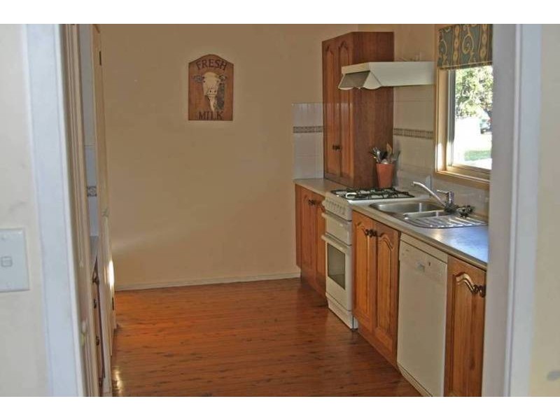 13 Fishermans Bend, Bateau Bay NSW 2261