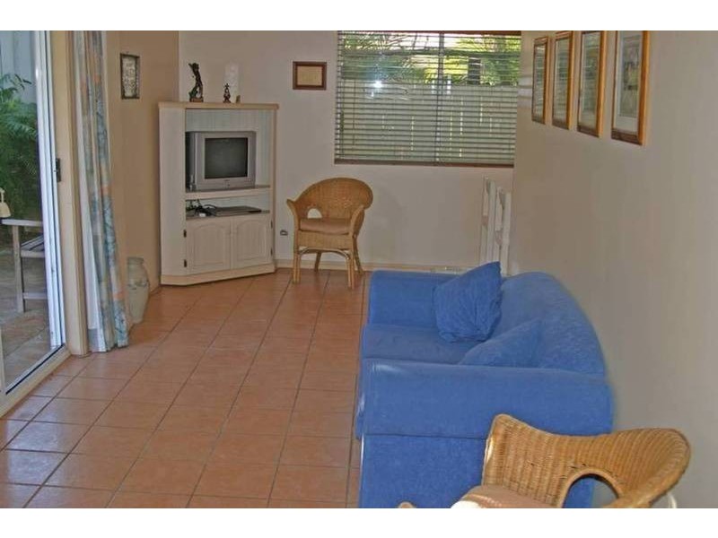 13 Fishermans Bend, Bateau Bay NSW 2261