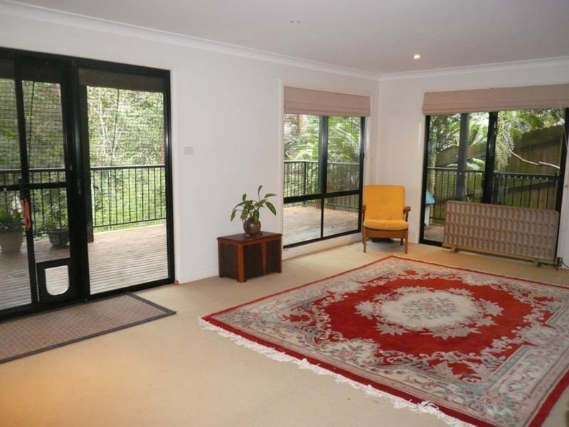 4 Bellevue Crescent, North Avoca NSW 2260