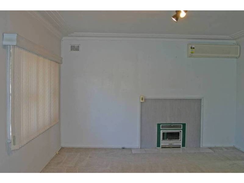 296 The Entrance Road, Erina NSW 2250