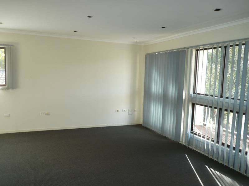 1/10 Lucinda Avenue, Wamberal NSW 2260