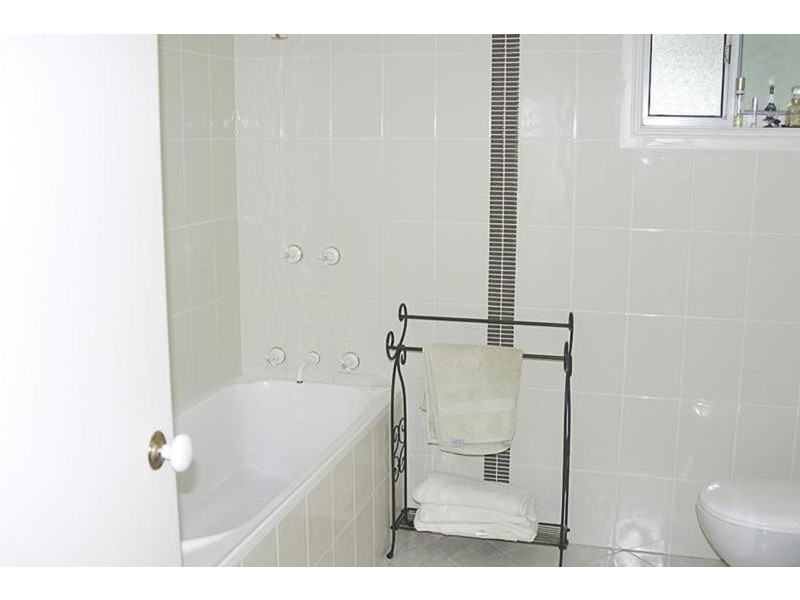 15 Carlton Road, Holgate NSW 2250