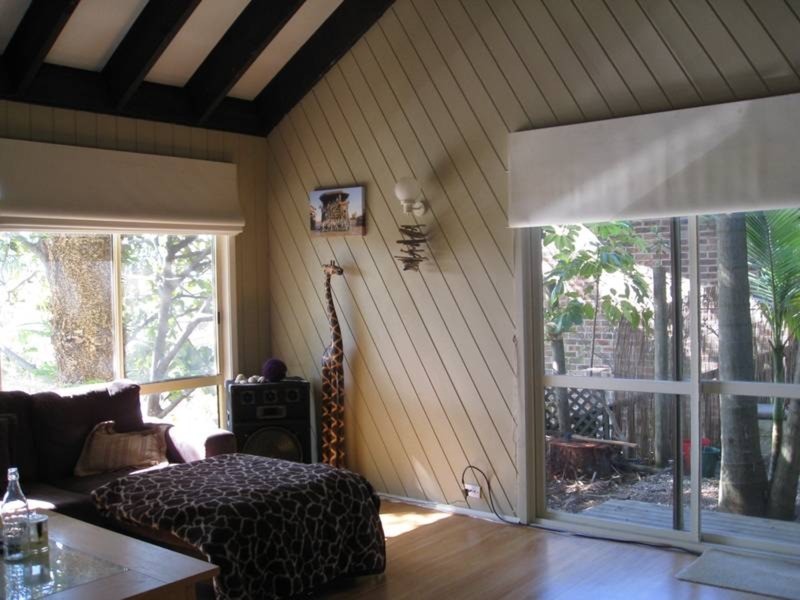 6 Dan Place, Forresters Beach NSW 2260