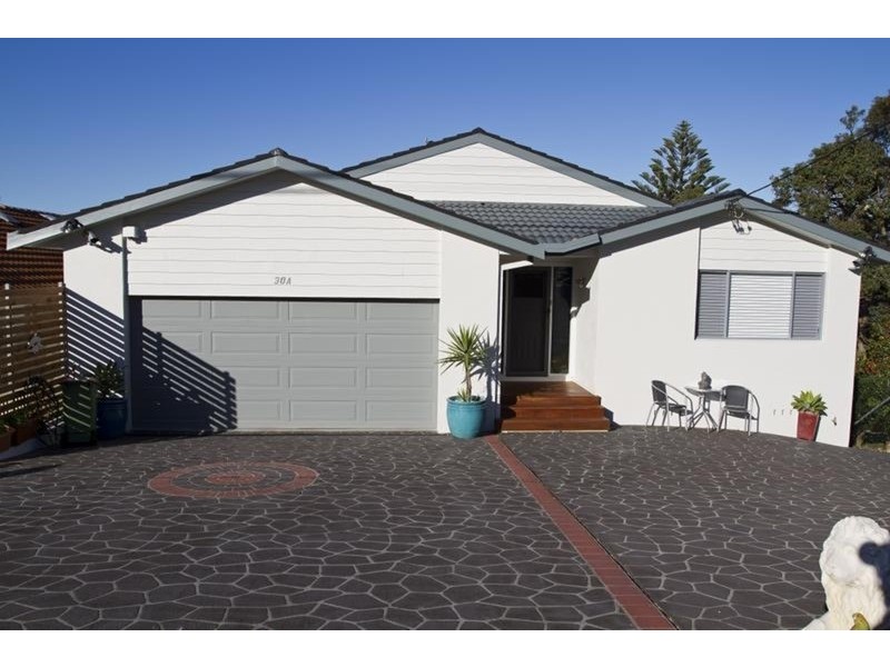 30a McGee Avenue, Wamberal NSW 2260
