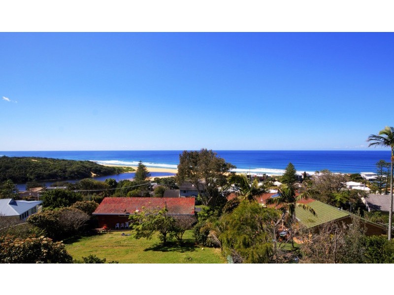 30a McGee Avenue, Wamberal NSW 2260