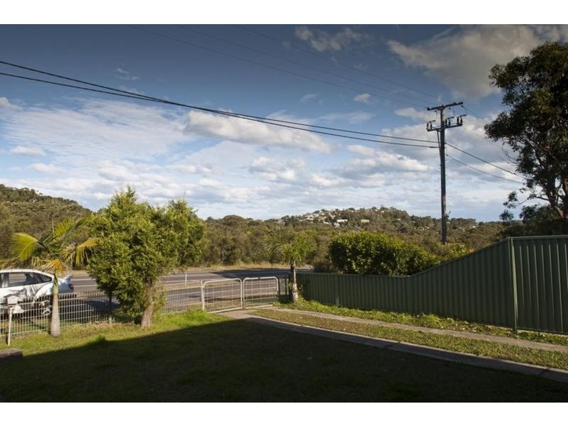 951 The Entrance Road, Forresters Beach NSW 2260