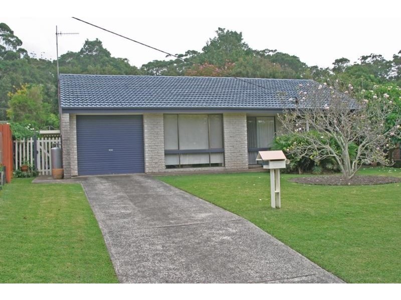 11 Dalpura Road, Wamberal NSW 2260