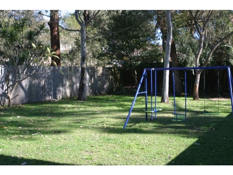 33 Kuburra Rd, Erina NSW 2250