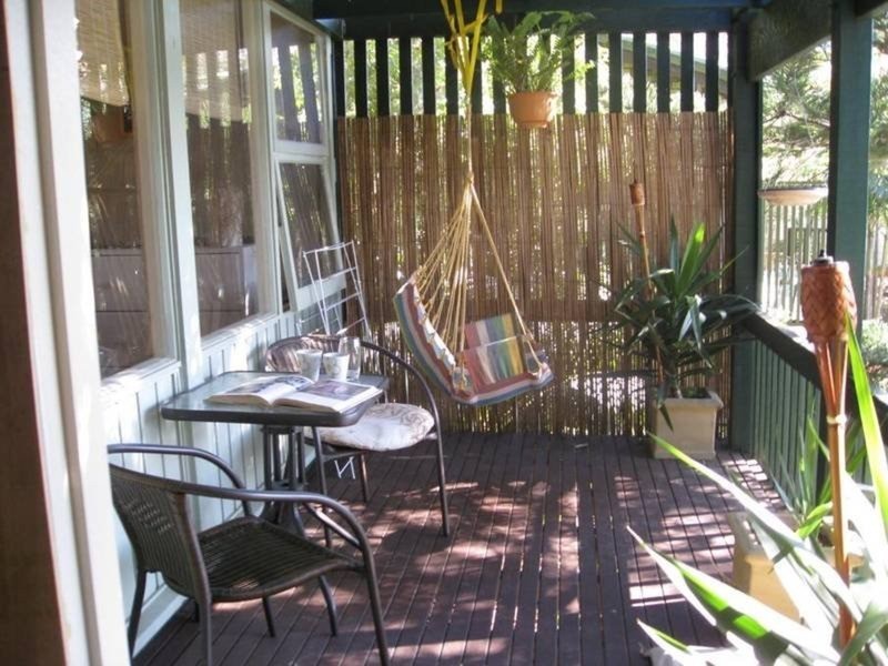 6 Dan Place, Forresters Beach NSW 2260