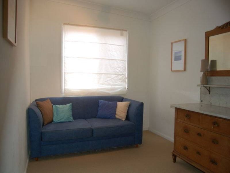 58 Promenade Avenue, Bateau Bay NSW 2261