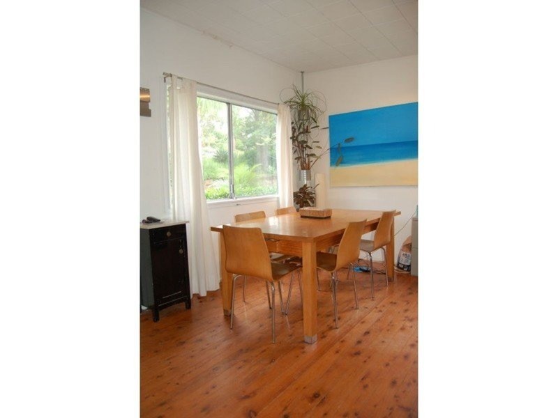 58 Promenade Avenue, Bateau Bay NSW 2261