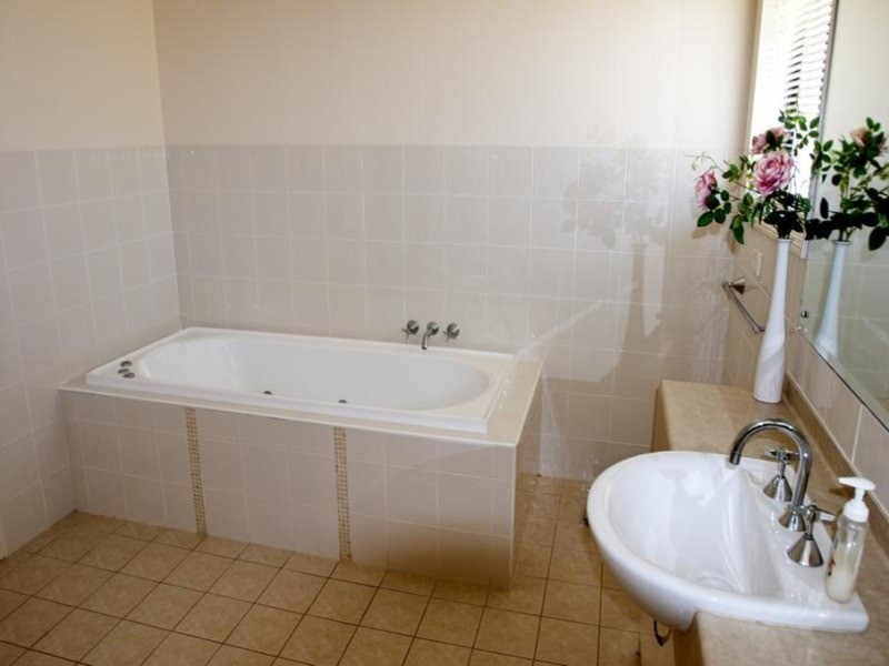 7 Eggeling  Street, Erina NSW 2250