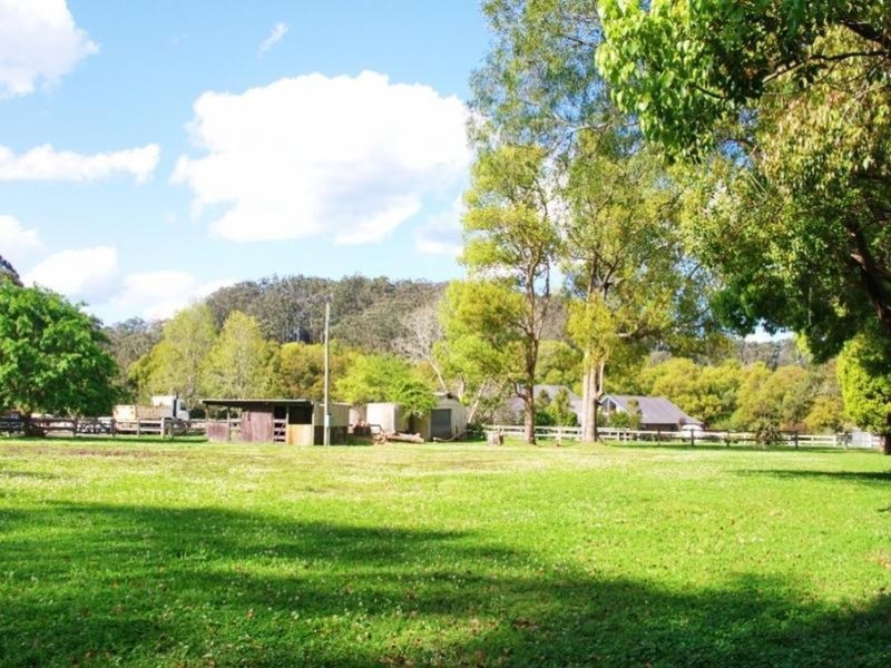 8 Wattle Tree  Road, Holgate NSW 2250