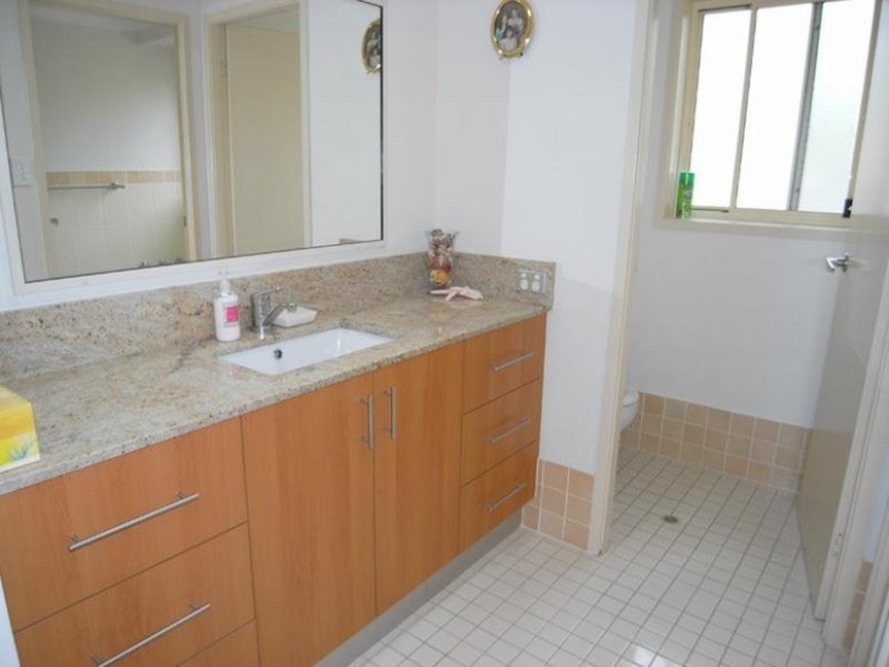 2/49 Wairakei Road, Wamberal NSW 2260