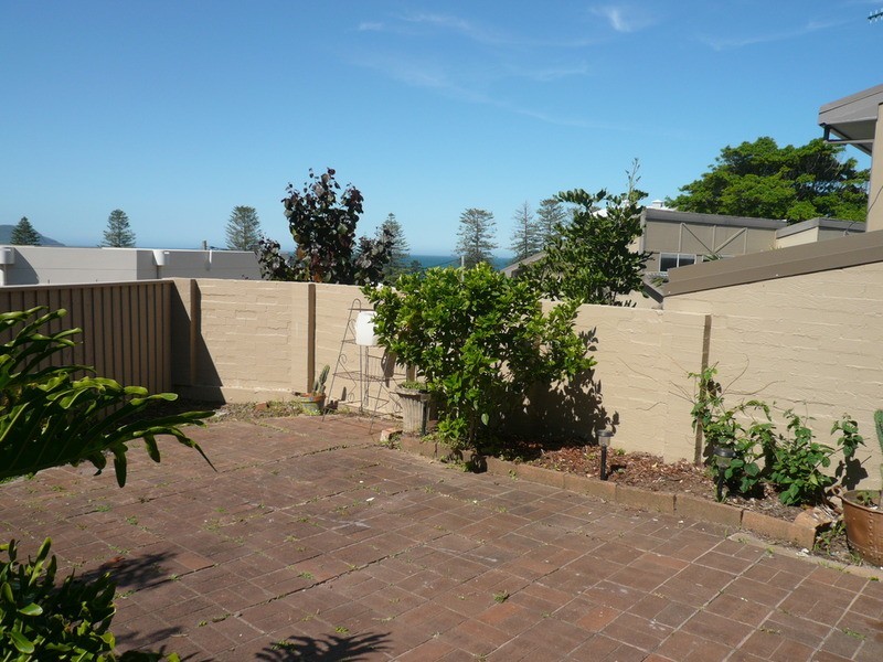 10/15-19 Kurrawyba Avenue, Terrigal NSW 2260