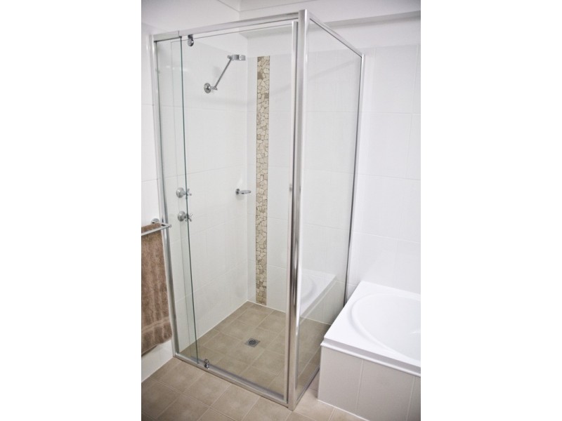 2/50 Duffys  Road, Terrigal NSW 2260