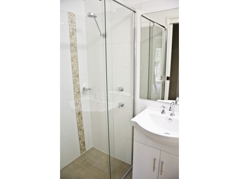 2/50 Duffys  Road, Terrigal NSW 2260