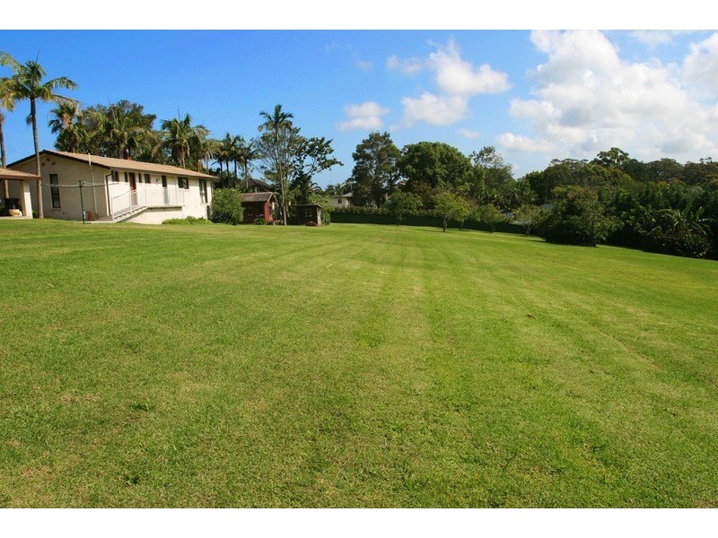 1 Reads Road, Wamberal NSW 2260