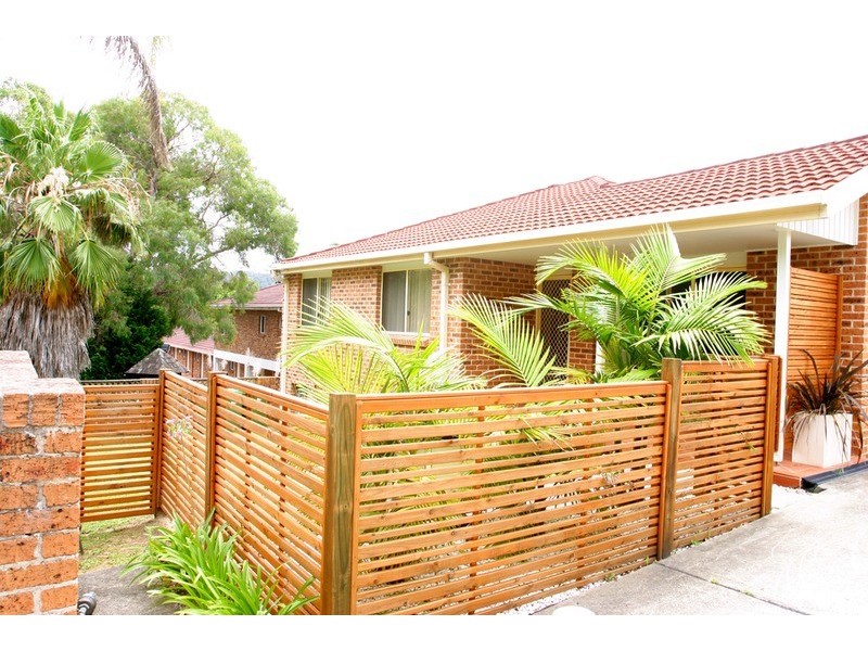 1/15 Maas Parade, Forresters Beach NSW 2260