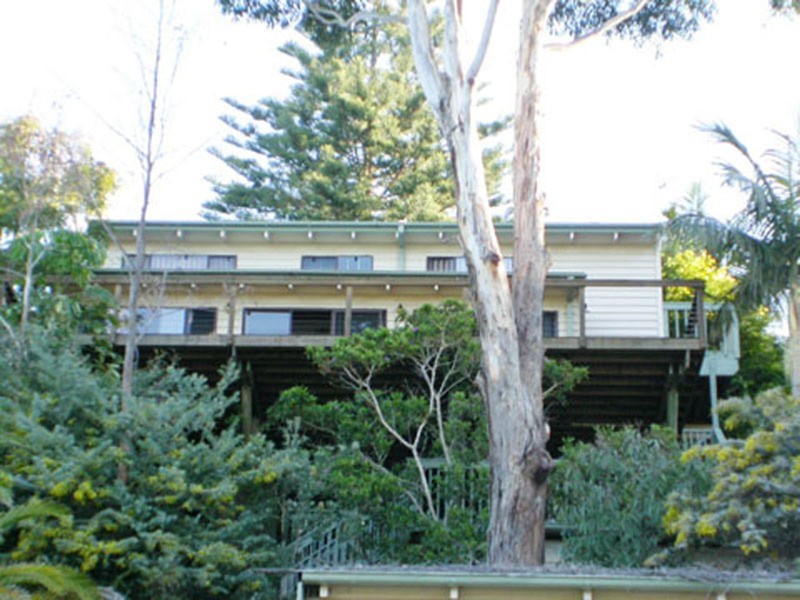 76  Riviera  Avenue, Terrigal NSW 2260