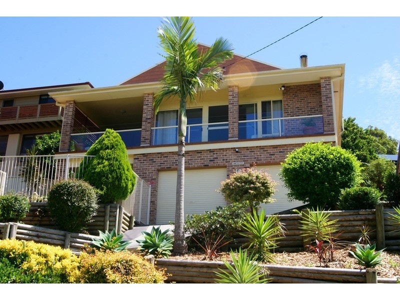 10 Valley View Road, Bateau Bay NSW 2261