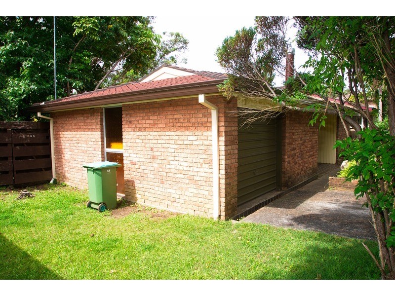 89 Albatross Road, Berkeley Vale NSW 2261